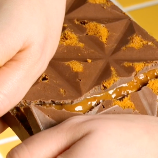 Biscoff Wonky Chocolate Bar